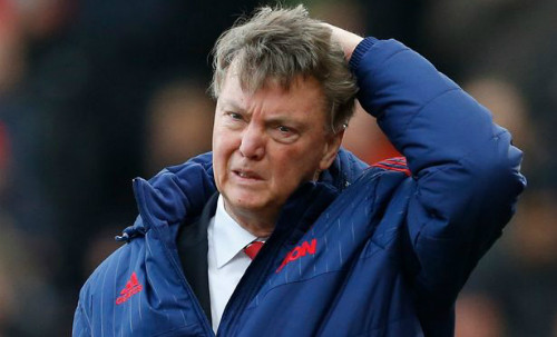 Van Gaal có thể rời Man Utd trước trận gặp Chelsea. Ảnh: Reuters.