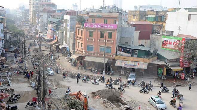 Tuyến đường Thanh Nhàn khi còn thi công. (Ảnh: Quang Quyết/TTXVN) 