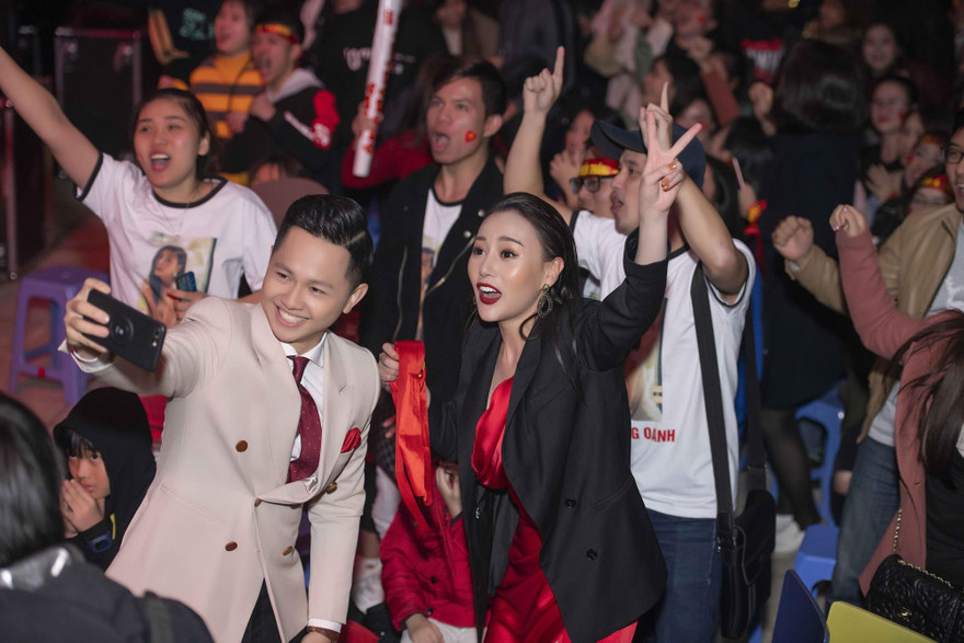 Phương Oanh phấn khích chờ trận Việt Nam-Nhật Bản