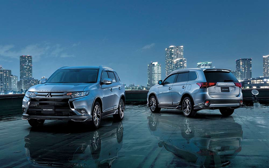 Rầm rập mua ô tô, dân Việt vượt Malaysia, Singapore