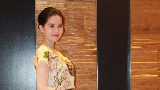 Ngọc Trinh thú nhận 'trên mặc đồ hiệu, dưới diện váy nhái'