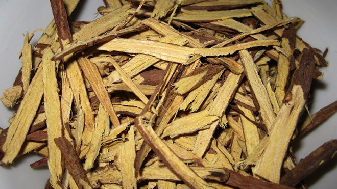 Cam thảo giải độc nhưng dễ gây độc