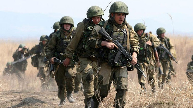 Khủng hoảng Ukraine “tăng nhiệt”, lính Nga tập trận chiếm đảo