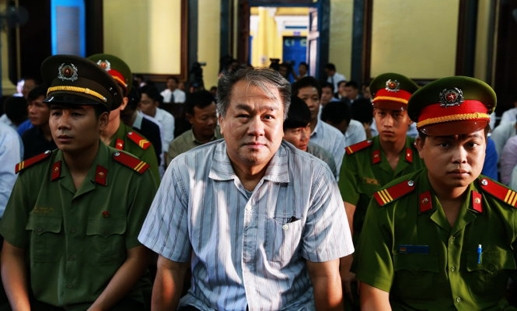 Bị cáo Phạm Công Danh bị quy kết đã lấy tiền của Ngân hàng Xây dựng.