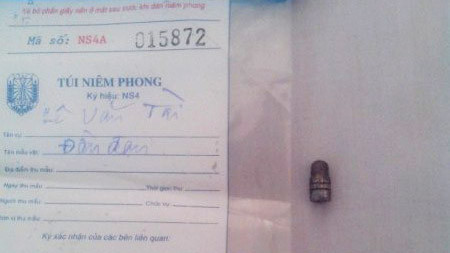 Đầu đạn được phát hiện trong thi thể nạn nhân. Ảnh VKSND tỉnh Đắk Lắk