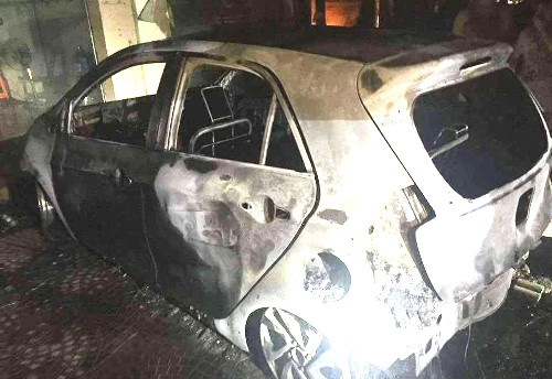 Chiếc Kia Morning bị thiêu rụi