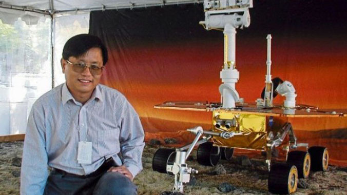 Giáo sư Rongxing Li.