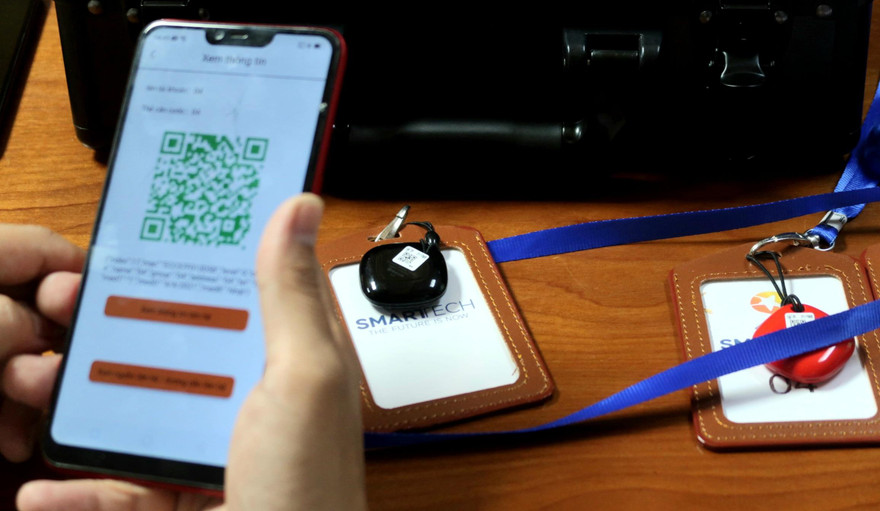 Chỉ mất vài giây để cơ quan chức năng truy xuất lịch trình tiếp xúc từ thiết bị