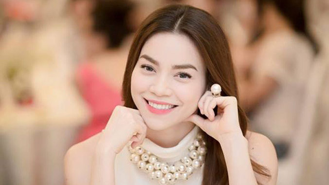 Những câu chuyện tình, những người đàn ông đi qua cuộc đời ca sĩ Hồ Ngọc Hà đang được mổ xẻ, phân tích, khai thác... dưới nhiều góc độ, với nhiều bình luận, và cả sự thêm thắt các tình tiết cho thêm phần hấp dẫn.