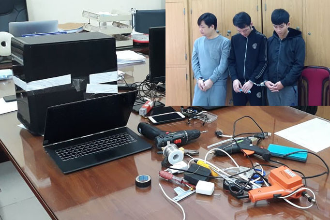 Nhóm đối tượng cùng tang vật.