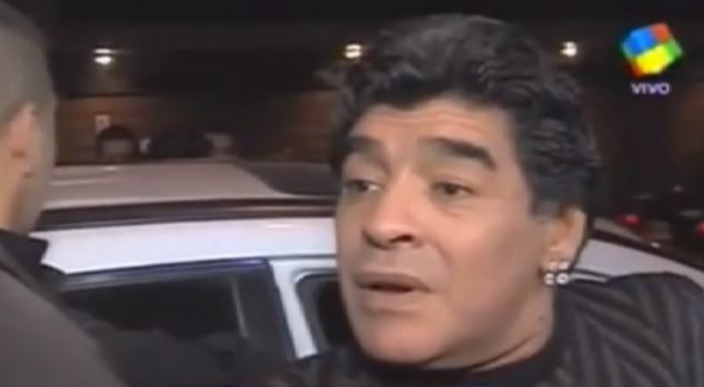 Maradona giờ nói năng chậm và khó diễn đạt.