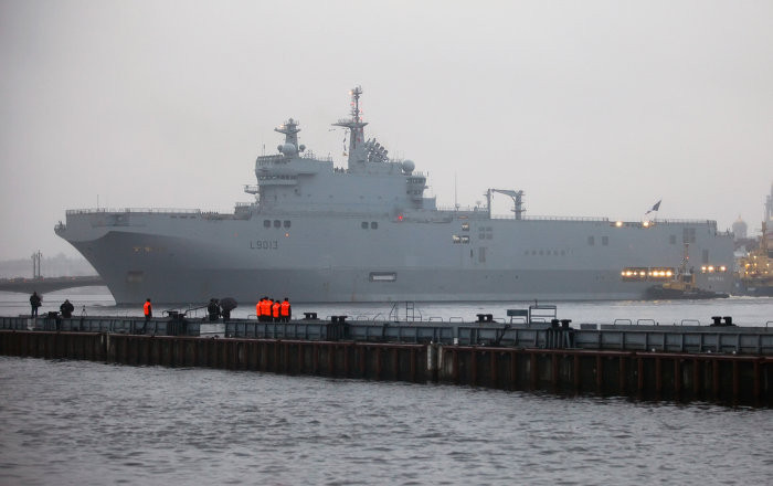 Quan hệ Nga - Pháp có nguy cơ lao vì tàu chiến Mistral. 