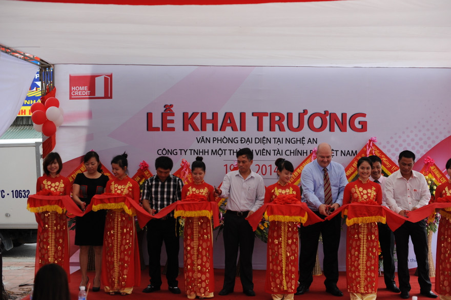 Home Credit khai trương 4 văn phòng đại diện