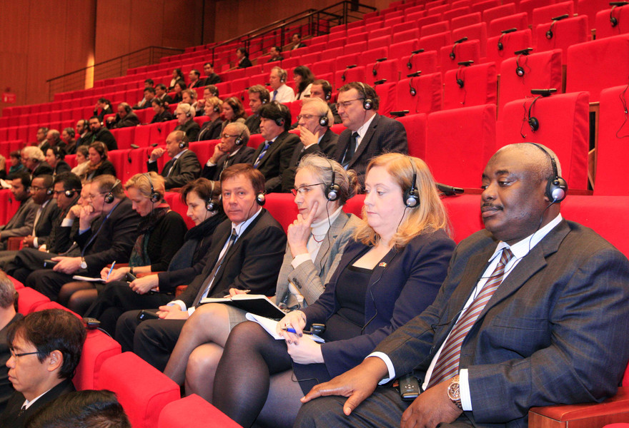 Các đại biểu quốc tế tham dự Lễ bế mạc Đại hội đại biểu toàn quốc lần thứ XII Đảng Cộng sản Việt Nam. Ảnh: TTXVN