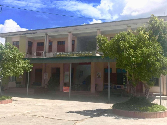 Trạm Y tế xã Kỳ Hoa, nơi 13 học sinh được điều trị. Ảnh: Dân trí