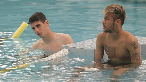 Neymar và Oscar đang bị đau nhưng kịp trở lại ở trận gặp Colombia