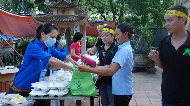 Tiếp sức mùa thi 2014