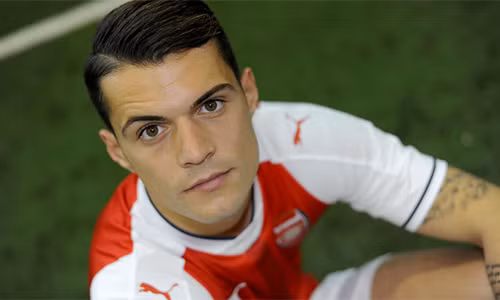 Xhaka vượt qua cuộc kiểm tra y tế cuối tuần trước để ký hợp đồng với Arsenal. "Pháo Thủ" muốn chốt sớm thương vụ này đề phòng giá của Xhaka tăng cao hơn sau Euro 2016. Ảnh: AFC.