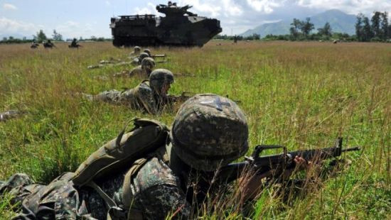 Quân đội Philippines đang tham gia tập trận. Ảnh: Sina.