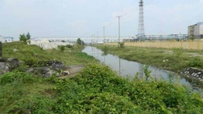 Kênh điều hòa nơi xả thải của Nhà máy Đạm Ninh Bình