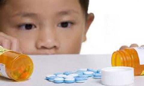 Các bác sĩ cho biết, thuốc chống động kinh natri valproate khi uống quá liều có thể gây biểu hiện rối loạn tri giác. Ảnh minh họa.