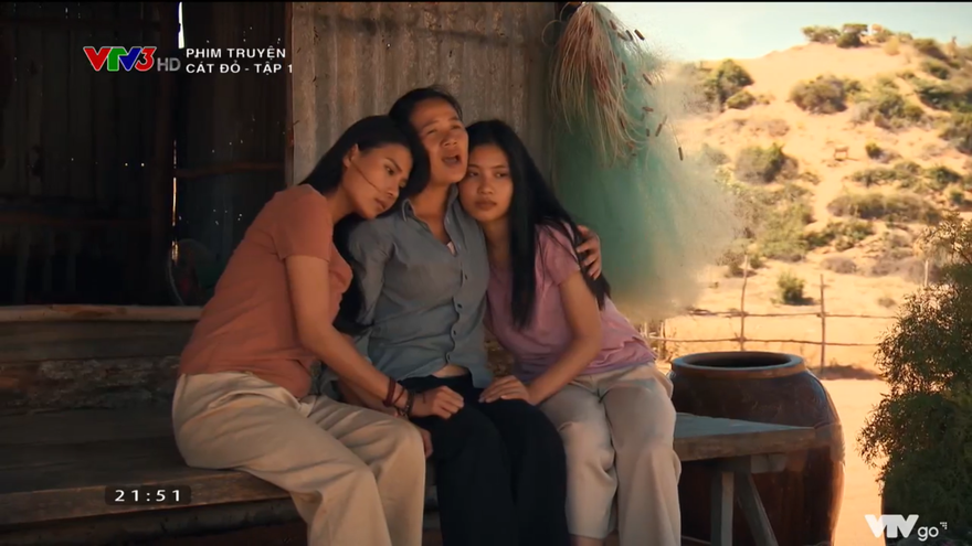 "Xóm chửa hoang" trong "Cát đỏ" lộ diện