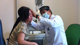 Căng thẳng trong cuộc sống khiến bệnh càng gia tăng. Ảnh: L.N