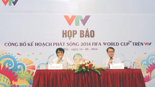  Đại diện Đài Truyền hình Việt Nam công bố kế hoạch phát sóng World Cup 2014. ảnh: VSI 