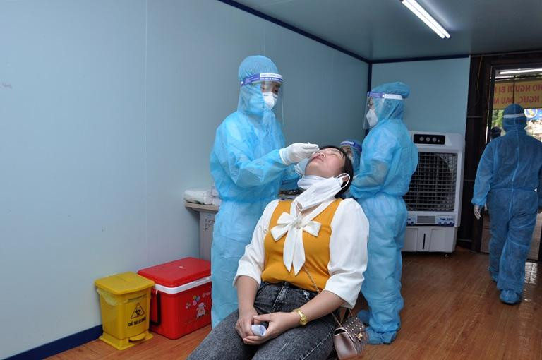 Test nhanh Covid trên địa bàn tỉnh Vĩnh Phúc. Ảnh minh họa