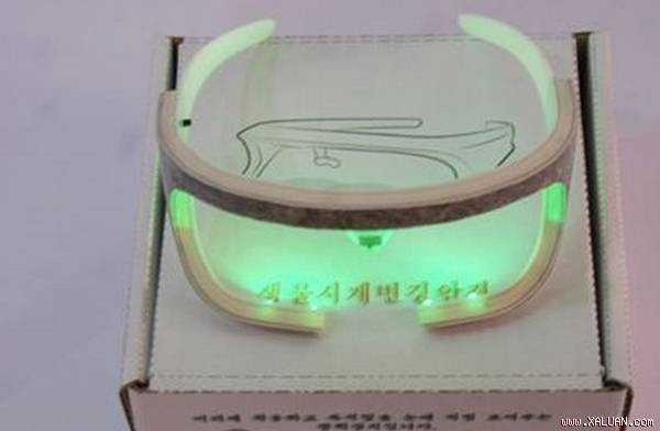 Mô tả ánh sáng xanh phát ra từ chiếc kính