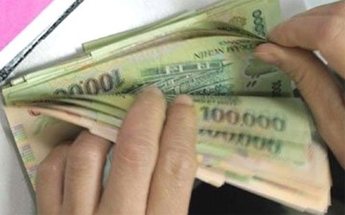 Kết quả điều tra lực lượng lao động năm 2013 do ILO thực hiện cho thấy, lao động ngành hoạt động tài chính, ngân hàng và bảo hiểm có mức lương cao nhất với bình quân 7,23 triệu đồng/tháng.