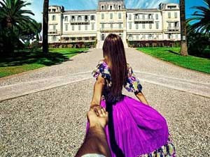 Cô gái sẽ dẫn chàng trai “giấu mặt“ của mình đi khắp mọi nơi