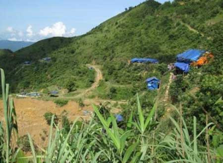 Mỏ vàng Pác Lạng thuộc địa phận hai xã Thượng Quan và xã Đức Vân .