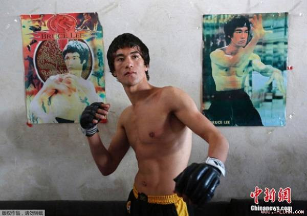 Anh chàng Abulfazl Abbas Shakoory