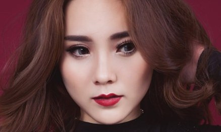 Hotgirl so sánh bằng đại học với giấy vệ sinh: Lộng ngôn, bị 'ném đá'
