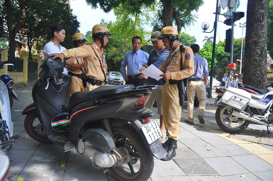 Qua xác minh "nóng", lực lượng chức năng đã làm rõ biển số xe của chiếc SH này là của một chiếc xe khác.