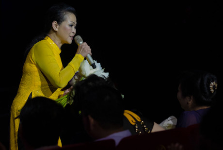 Đêm nhạc Khánh Ly để lại dư âm là...những lùm xùm về vấn đề bản quyền