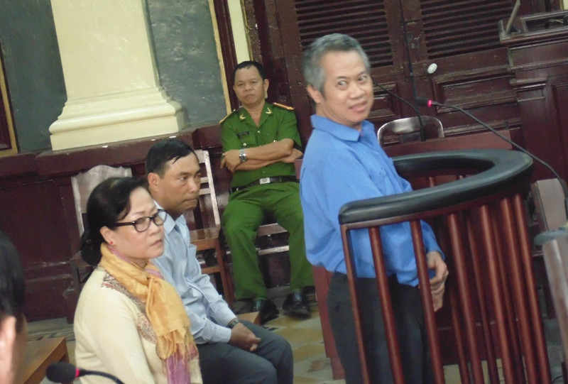 3 bị cáo tại phiên tòa chiều ngày 28/3. Ảnh: Tân Châu