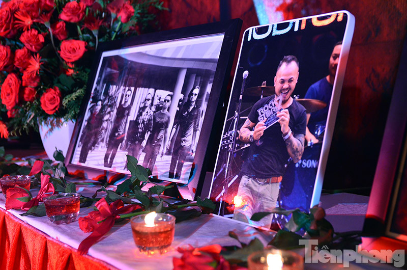 Bức Tường và sinh nhật đầu tiên vắng thủ lĩnh Trần Lập