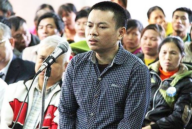 Đặng Văn Hiến tại phiên tòa. 