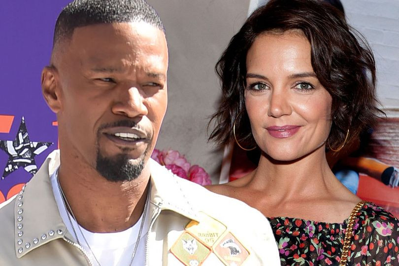 Rộ tin Katie Holmes chia tay bạn trai Jamie Foxx.
