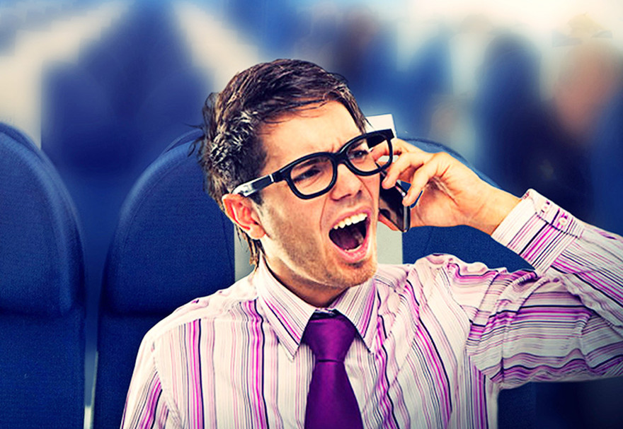 1001 thắc mắc: Vì sao phải tắt điện thoại lúc cất, hạ cạnh máy bay?