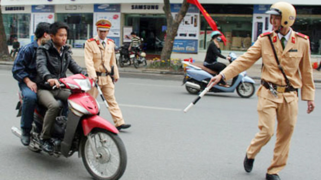 Cảnh sát giao thông thực hiện nhiệm vụ. Ảnh minh họa. 