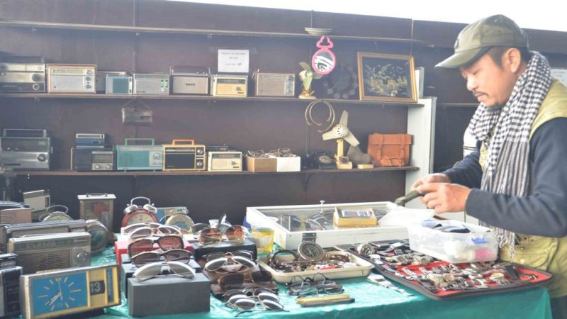 Phiên chợ đồ cổ cuối năm ở Thủ đô