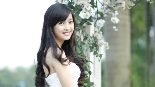  10 nữ sinh hot nhất trường Báo chí 