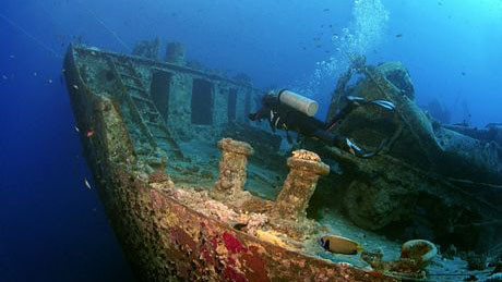 Cận cảnh kho vũ khí dưới đáy Biển Đỏ