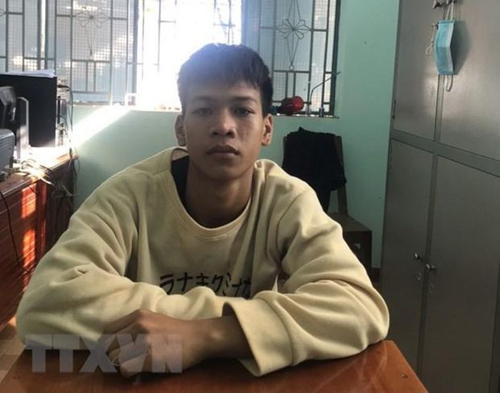 Đối tượng Thành tại cơ quan công an. (Ảnh: TTXVN phát)