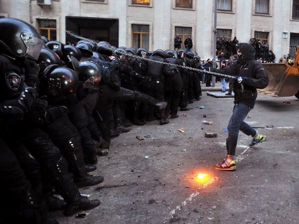 Bản tin 20H: Người biểu tình chiếm tòa nhà chính quyền Lugansk