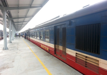 Vé tàu Tết được bán thông qua website và các điểm bán vé từ ngày 25/9.