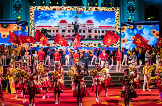 Hơn 30 nghệ sỹ tham gia chương trình nghệ thuật đặc sắc chào mừng đại hội Đảng TPHCM